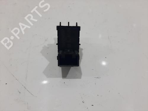 Right rear window switch VW POLO VI (AW1, BZ1, AE1) 1.0 TSI | BP37448918I28 - Image 3