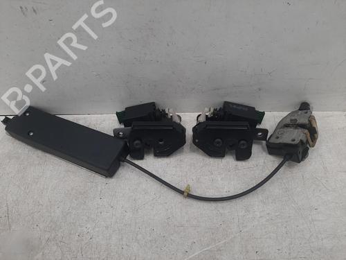 Used Tailgate lock LAND ROVER DISCOVERY III (L319) 2.7 TD 4x4 (190 hp) 26815180