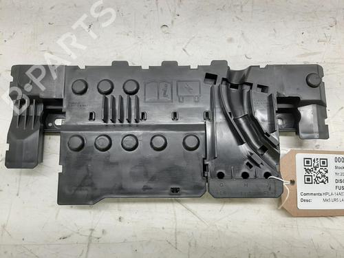 Used Fuse box Fuse box 26795681 26795681