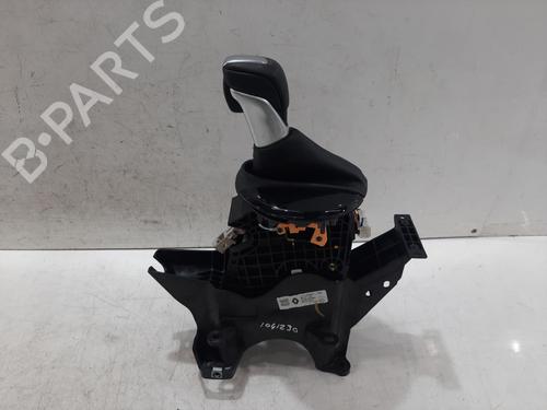 gear-lever-nissan-juke-f16_-2019-33466910 main image