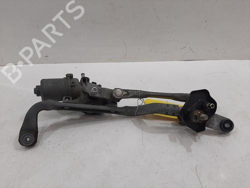 Used Front wiper motor TOYOTA YARIS (_P13_) 1.3 (NSP130_, NSP130) (99 hp) 26847634