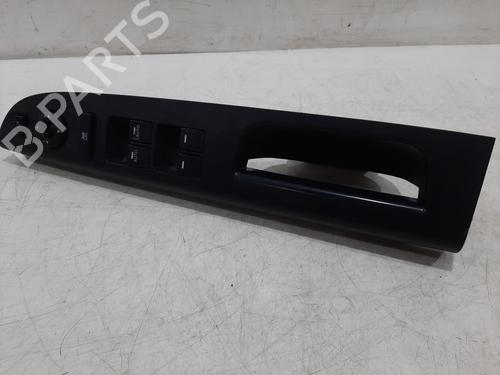 Used Switch Switch KIA VENGA (YN) 1.6 CVVT (125 hp) 35768513 35768513