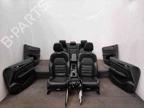 Set sedili Set sedili RENAULT ARKANA I (LCM_, LDN_) 1.6 E-TECH 145 (LDMU) (143 hp) 36661783 36661783