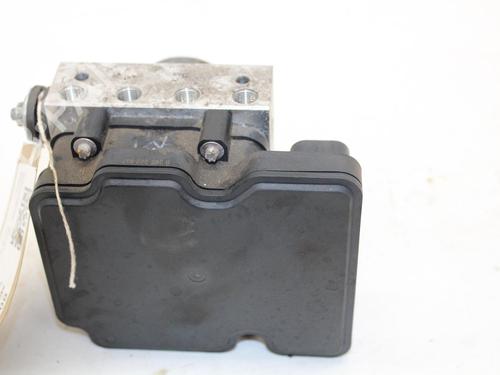 Used ABS pump NISSAN X-TRAIL III (T32_, T32R, T32RR) 1.6 dCi (T32) (130 hp) 26834835