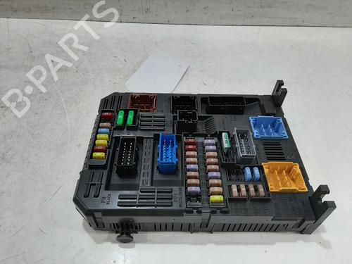 Used Fuse box Fuse box CITROËN C5 AIRCROSS (A_) 1.2 PureTech 130 (ARHNSJ) (131 hp) 33124288 33124288