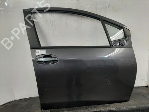 Used Right front door Right front door TOYOTA YARIS (_P13_) 1.3 (NSP130_, NSP130) (99 hp) 39889176 39889176