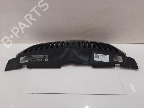 Used Grille SKODA FABIA II Combi (545) 1.2 (70 hp) 30608939