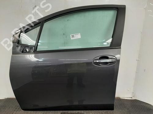 Used Left front door Left front door 39561260 39561260