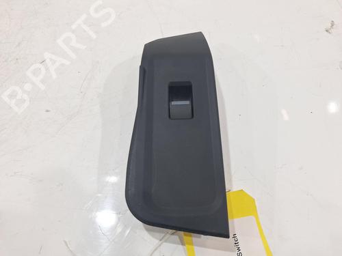 switch-jaguar-i-pace-x590-2018-32144554 main image