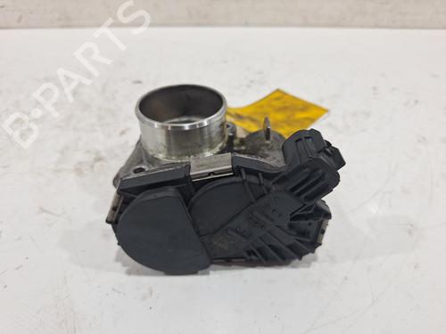 Boîtier papillon VAUXHALL CORSA Mk IV (E) (X15) 1.4 (90 hp) 32121011