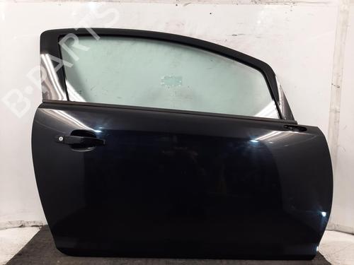 Used Right front door VAUXHALL CORSA Mk III (D) (S07) 1.4 (L08) (101 hp) 31999787