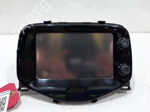 Used Radio Radio 37641208 37641208