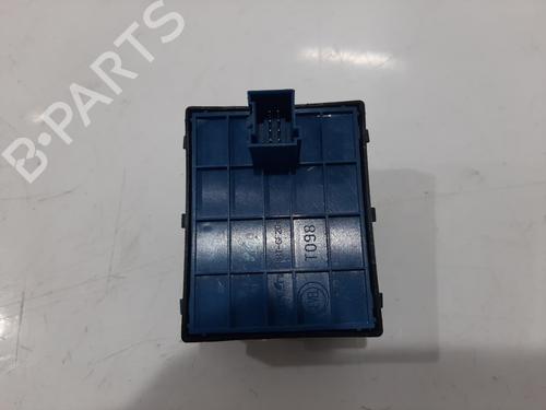 Right front window switch FIAT DOBLO Cargo (263_) 1.6 D Multijet (263WXD1B, 263WXR1B, 263WXX1B, 263ZXD1B,... | BP29922995I26 - Image 5