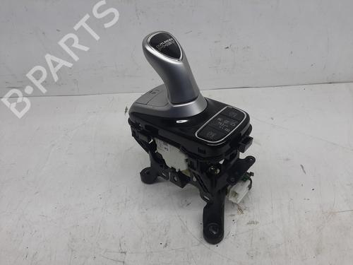 Used Gear lever MITSUBISHI OUTLANDER III (GG_W, GF_W, ZJ, ZL, ZK) 2.0 Hybrid 4WD (GG2W) (200 hp) 26838615