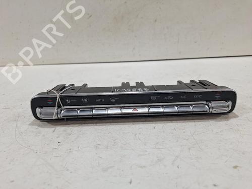 Used Climate control MERCEDES-BENZ A-CLASS Saloon (V177) A 180 (177.184) (136 hp) 30928371