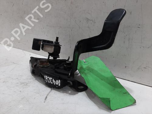 hood-lock-nissan-juke-f15-2010-2011-2012-2013-2014-2015-2016-2017-2018-2019-32448949 main image