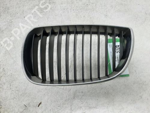 Grill BMW 1 (E87) 120 d (163 hp) 26856310