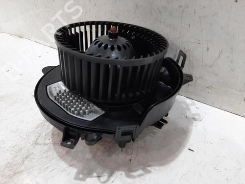Used Heater blower motor VW CRAFTER Van (SY_, SX_) 2.0 TDI FWD (SYB, SYC, SYD) (140 hp) 32851679