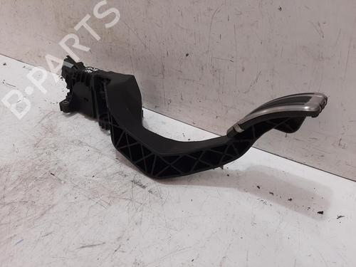 Pedal VAUXHALL CORSA Mk V (F) 1.2 (101 hp) 33035182