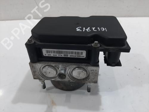 Used ABS pump NISSAN MICRA III (K12) 1.2 16V (80 hp) 26862017