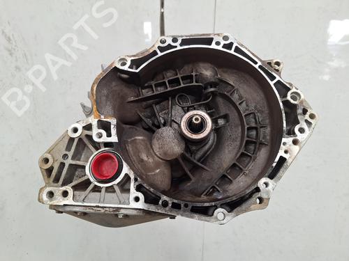 Used Gearbox VAUXHALL CORSA Mk IV (E) (X15) 1.4 (90 hp) 28575413
