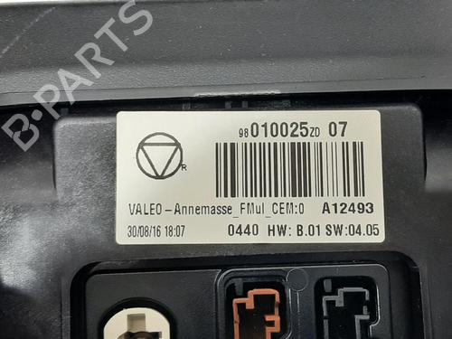 Display CITROËN C4 CACTUS 1.6 BlueHDi 100 | BP30095355C48 