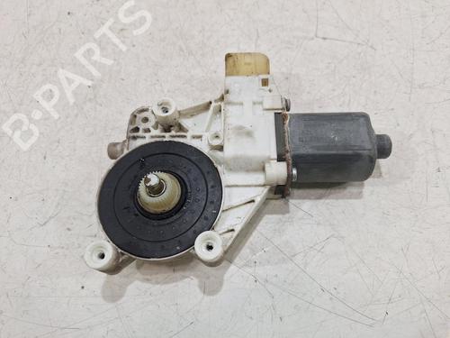 Lève-vitre avant droit BMW 1 (F21) 116 i (136 hp) 31999750