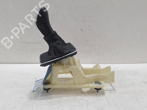 Gear lever VOLVO V40 Hatchback (525) D2 | BP32324930M90