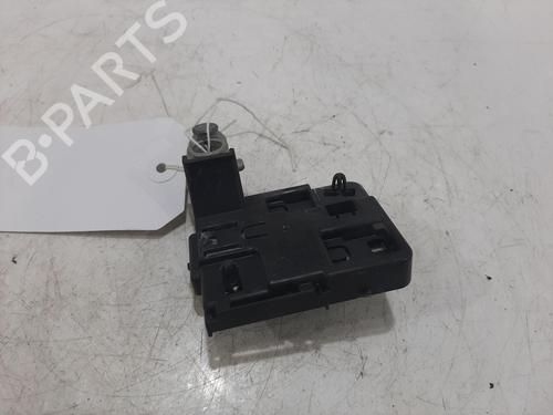 Used Fuse box JAGUAR I-PACE (X590) EV400 AWD (400 hp) 30585534