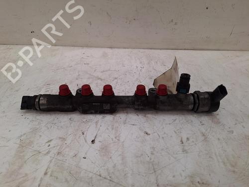 Used Injection rail Injection rail LAND ROVER DISCOVERY SPORT (L550) 2.0 D 4x4 (180 hp) 39657474 39657474
