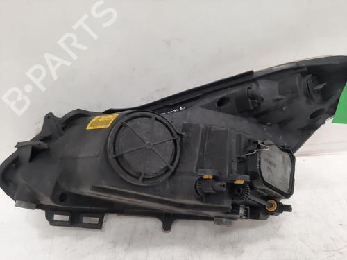 Right headlight VAUXHALL CORSA Mk III (D) (S07) 1.2 i 16V (L08) | BP26866262C29 