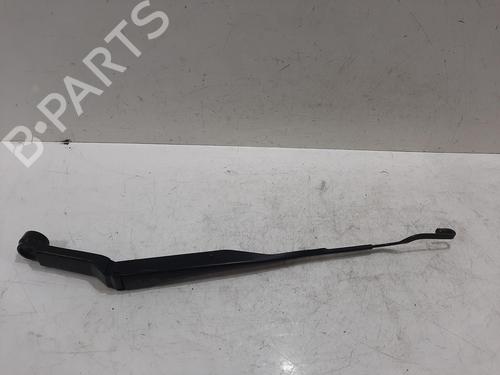 andre-toyota-prius-plus-_w4_-2011-32239514 main image