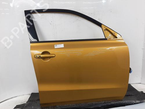 Used Right front door Right front door 38447004 38447004