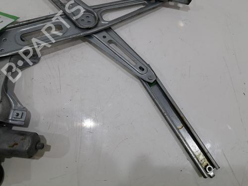 Front right window mechanism TOYOTA YARIS (_P13_) 1.3 (NSP130_, NSP130) | BP29809800C23
