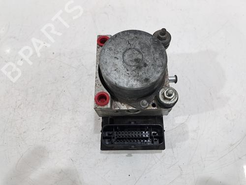 Used ABS pump VAUXHALL CORSA Mk III (D) (S07) 1.0 i 12V (L08) (65 hp) 31209162