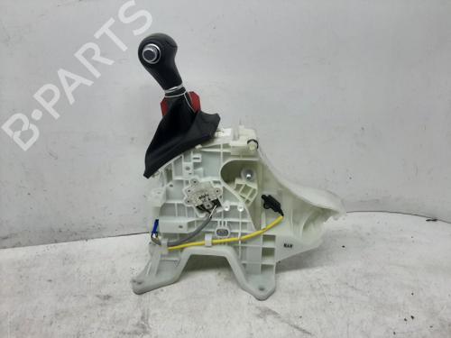 Used Gear lever KIA VENGA (YN) 1.6 CVVT (125 hp) 26834239