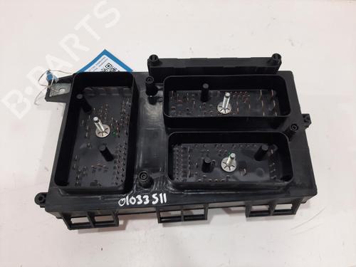 Zekeringkast VAUXHALL ZAFIRA Mk II (B) (A05) 1.6 (115 hp) 30324673