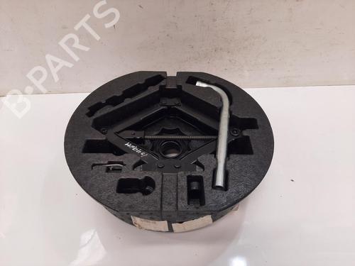 jack-kit-seat-leon-st-5f8-2012-2013-2014-2015-2016-2017-2018-2019-2020-34577472 main image
