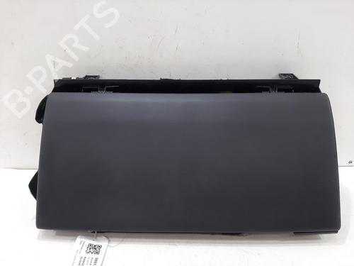 Used Glove box LAND ROVER RANGE ROVER IV (L405) 4.4 SDV8 4x4 (340 hp) 30179438