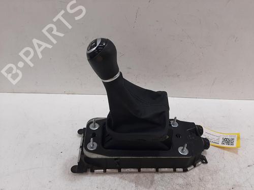 Used Gear lever VW UP! (121, 122, BL1, BL2, BL3, 123) 1.0 (75 hp) 30304328