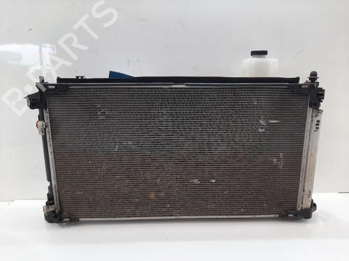 Radiatorsett TOYOTA COROLLA Hatchback (_E21_, _EA1_, _EH1_) 1.8 Hybrid (ZWE211, ZWE219) (122 hp) 28448425