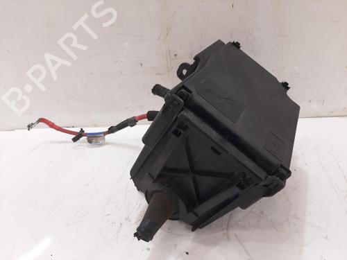 Used Fuse box Fuse box 37236206 37236206