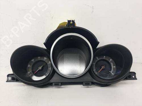 Used Instrument cluster FIAT 500X (334_) 1.6 D Multijet (334AXA1B, 334AXA11) (120 hp) 26748032