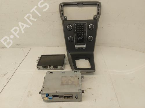 Used Radio VOLVO V40 Hatchback (525) D2 (114 hp) 26847119