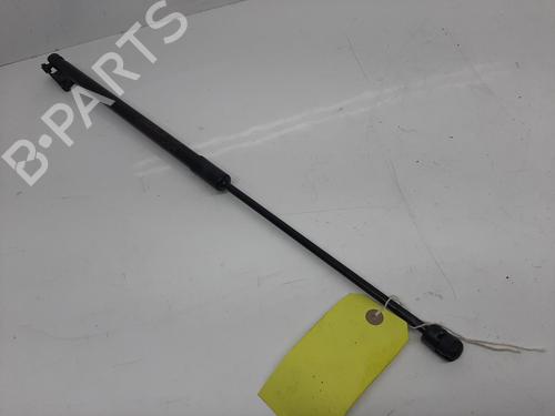 heckklappendaempfer-kia-xceed-cd-2019-26745263 main image