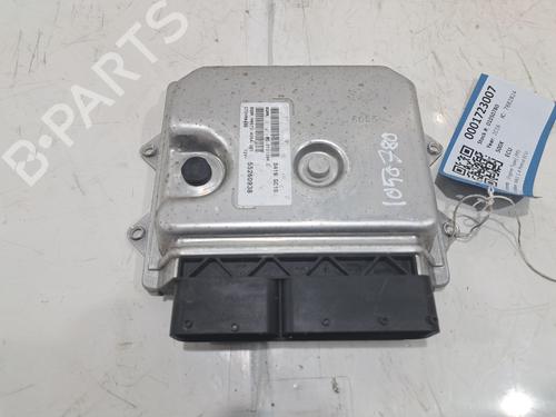 Used Control unit Control unit FIAT 500X (334_) 1.4 (334AXC1B, 334AXC11) (140 hp) 35923218 35923218