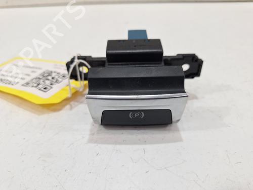 håndbremse PEUGEOT 308 II (LB_, LP_, LW_, LH_, L3_) 1.2 THP 130 (131 hp) 31538228