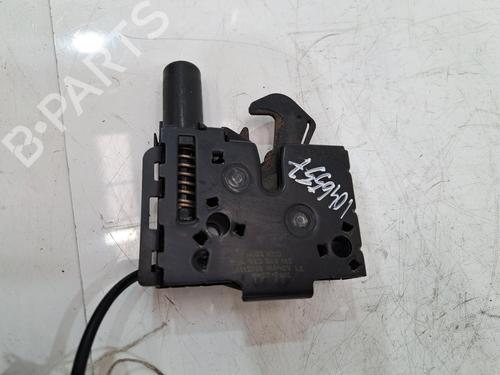 hood-lock-audi-q3-f3b-2018-33940016 main image