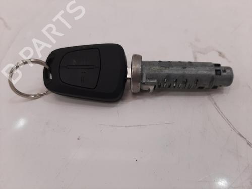 Used Ignition barrel VAUXHALL CORSA Mk III (D) (S07) 1.4 (L08) (90 hp) 28069556