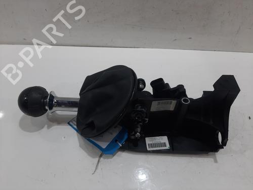 Used Gear lever FIAT 500 (312_) 1.2 (312AXA1A) (69 hp) 30756899